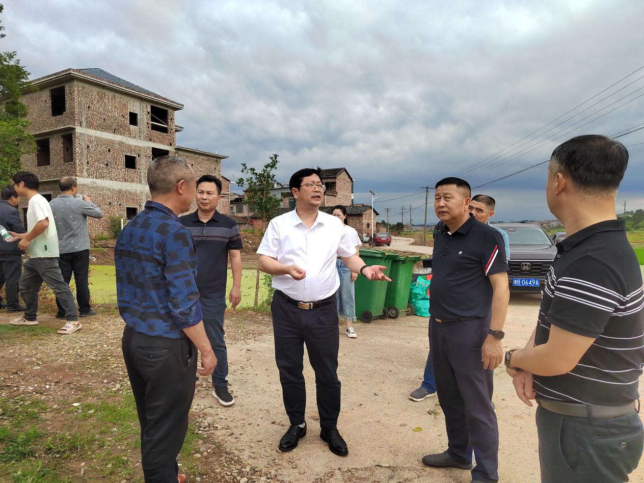 杨红兵带队督导突出生态环境问题整改工作