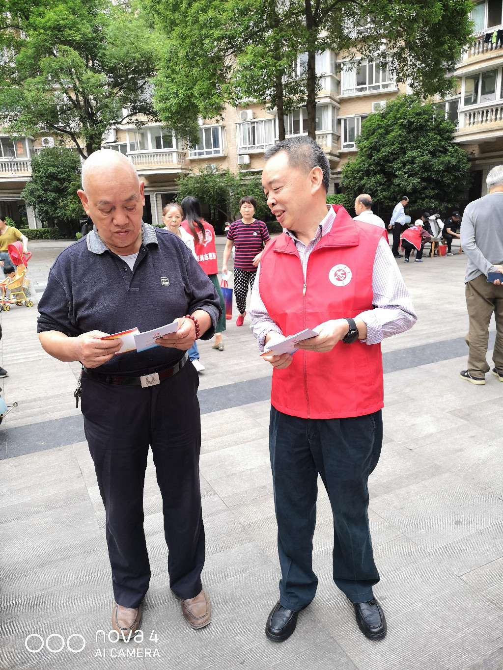 银耀株洲进社区 党建引领志愿红！株洲市交通运输局离退休党员志愿服务分队进社区开展志愿服务活动