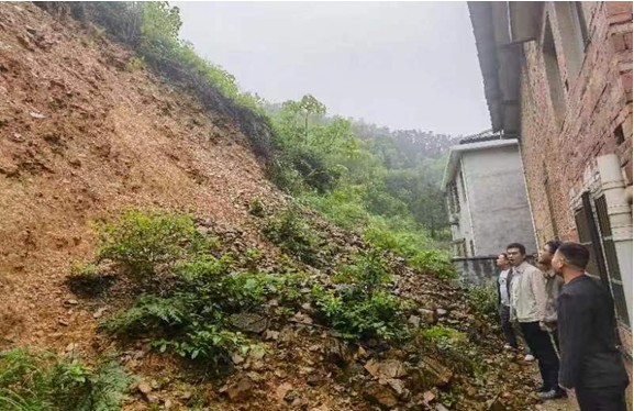“五一”期间：环保督察摸排整治、地灾防治及安全生产检查督导在行动