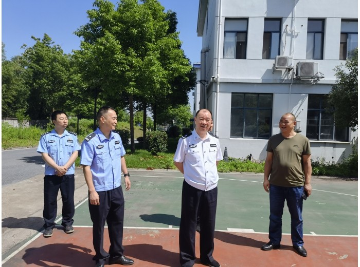 黄团结同志赴基层调研指导派出所工作