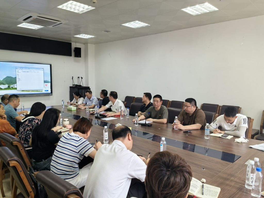 市发改委第二党支部开展“追寻红色足迹、传承革命精神”主题党日活动