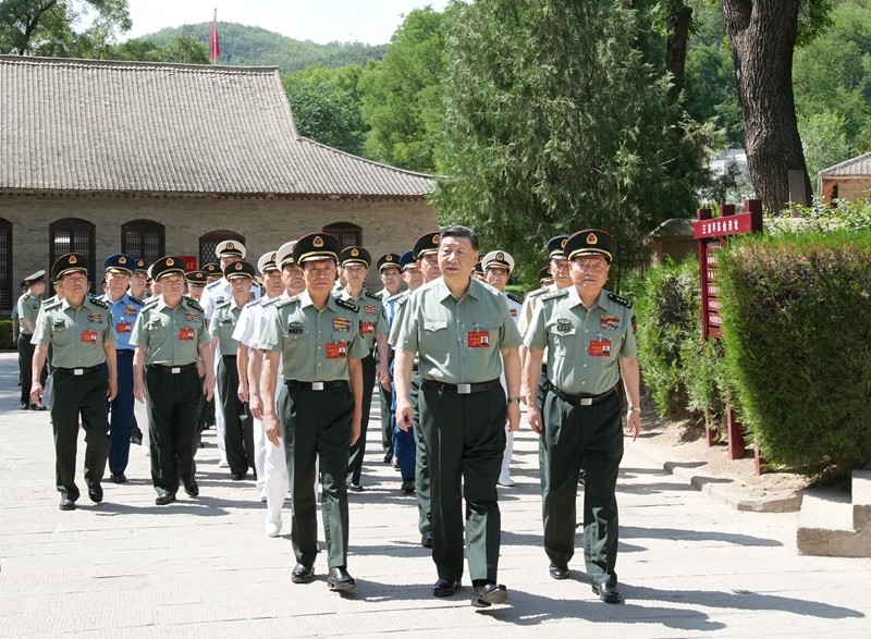 中央军委政治工作会议在延安召开 习近平出席会议并发表重要讲话强调 贯彻落实新时代政治建军方略 为强军事业提供坚强政治保证