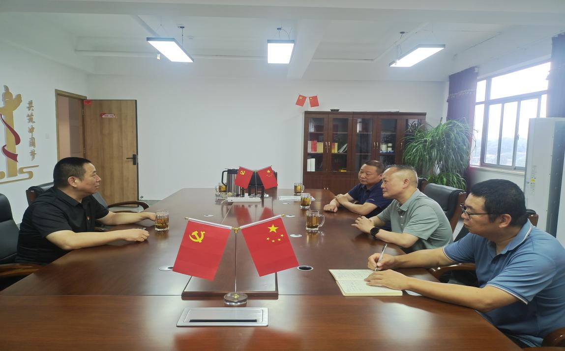 区市场监管局走访调研非公企业党建工作