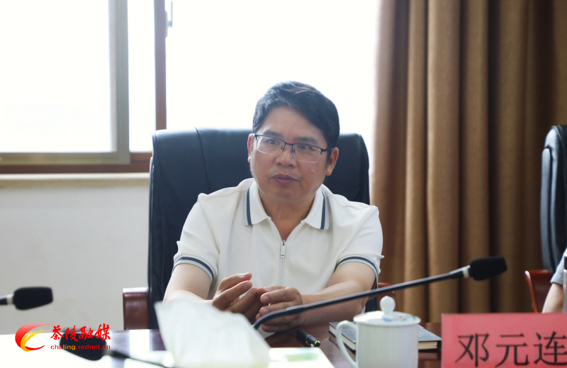 邓元连与企业家交流座谈