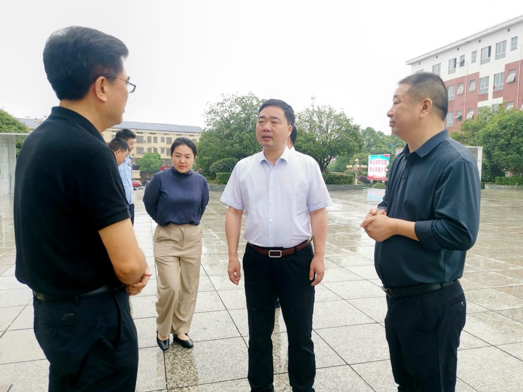 李鹏程督导全县2024年高考备考情况
