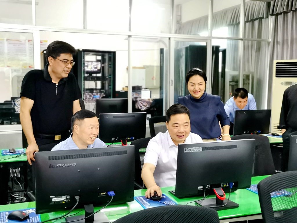 李鹏程督导全县2024年高考备考情况