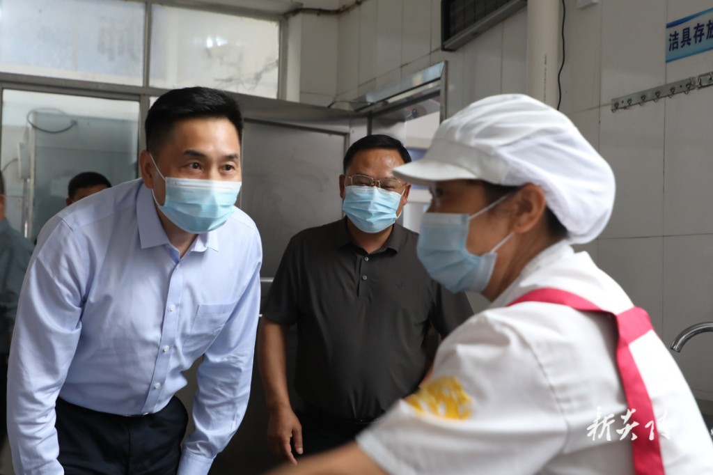 尹朝晖到炎陵一中调研督导高考备考工作