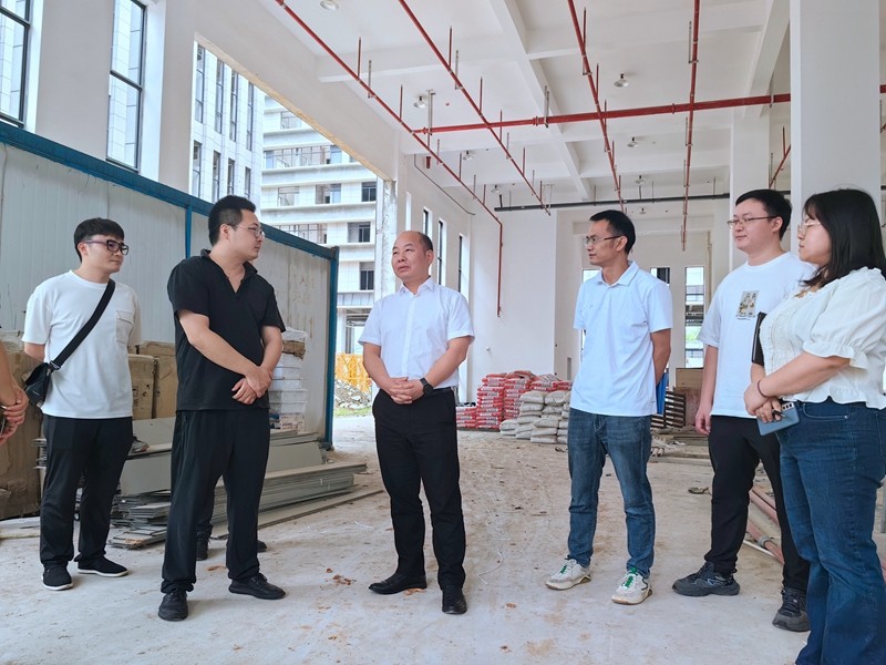 杨志华调研项目建设工作
