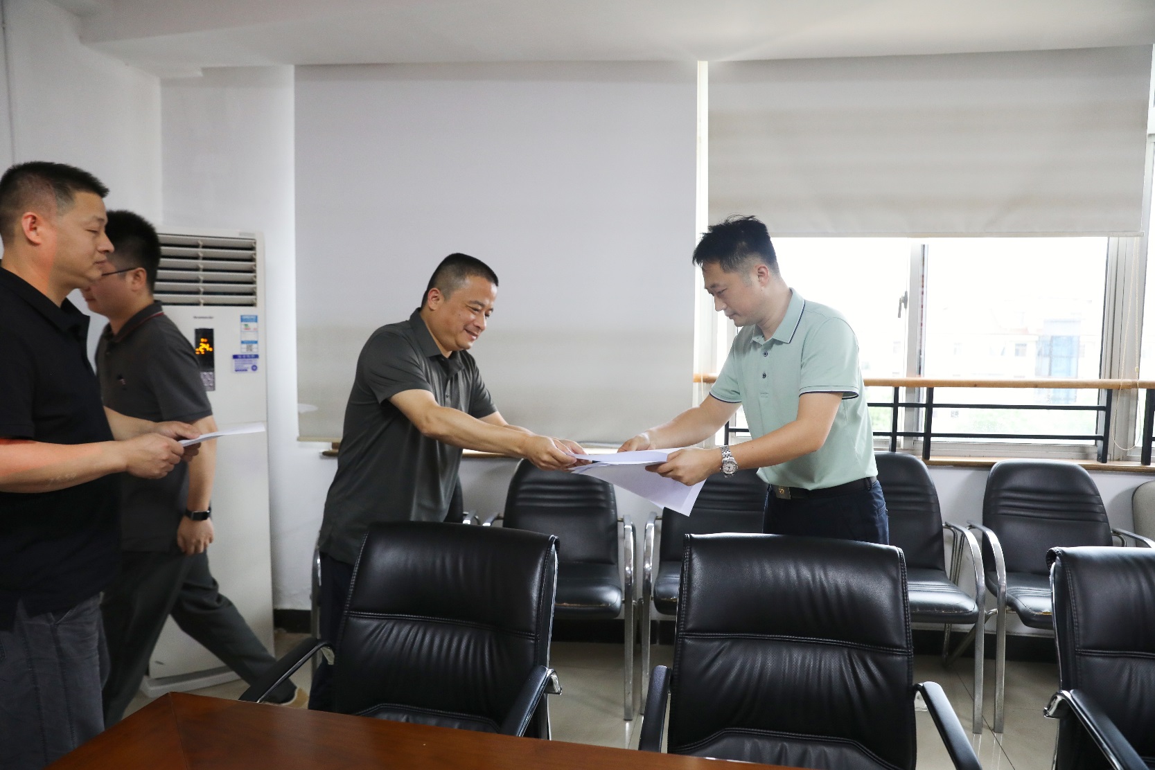 市资规局开展新提拔干部任前集体廉洁谈话