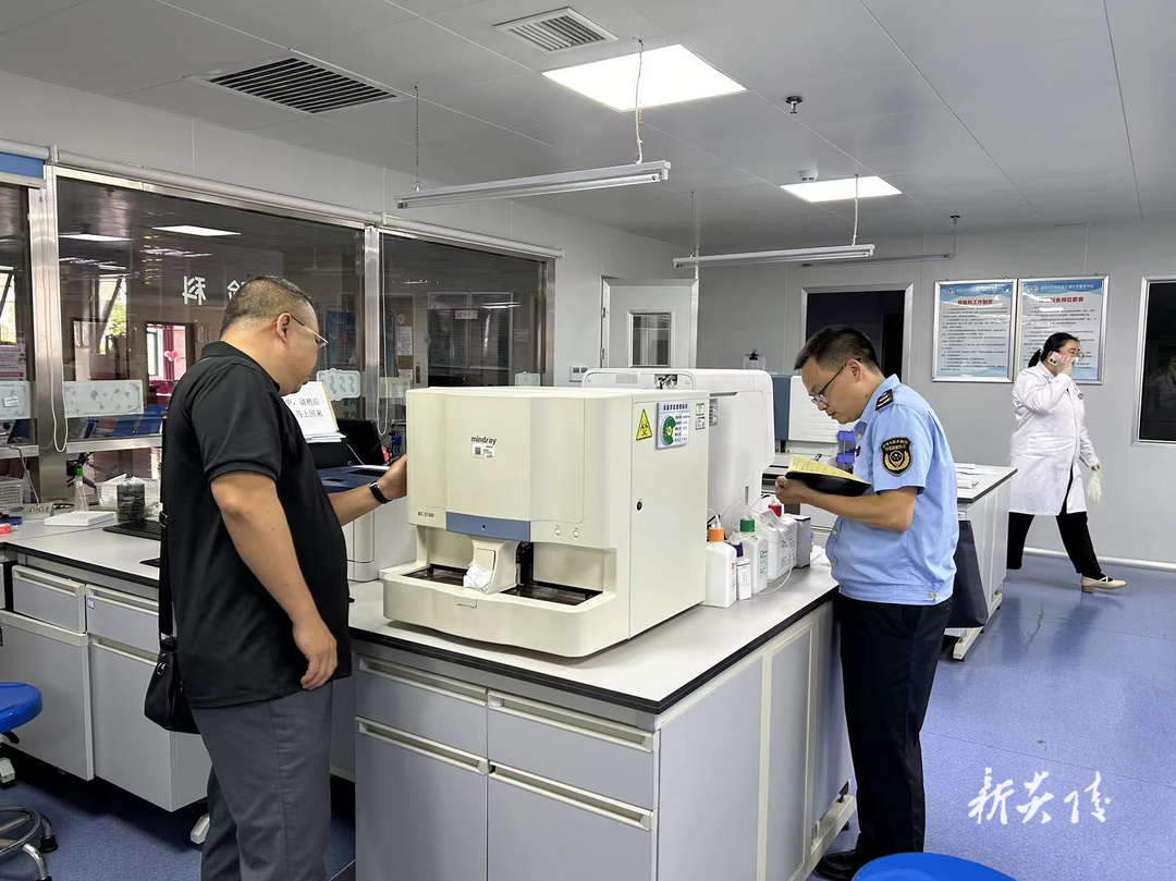 县市监局开展医疗机构大型诊断设备专项检查