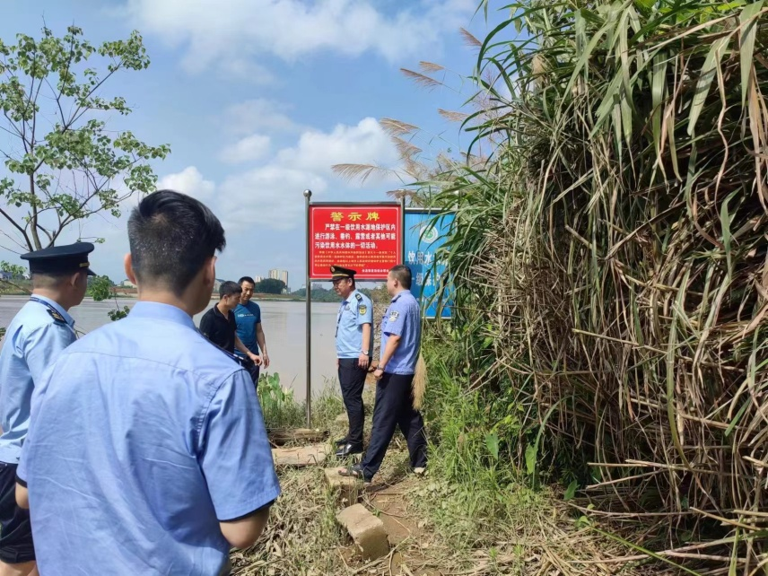 联星街道：打击违规垂钓 共护一江碧水