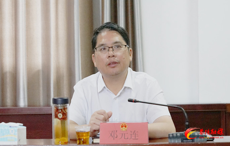 邓元连调研和美乡村建设工作