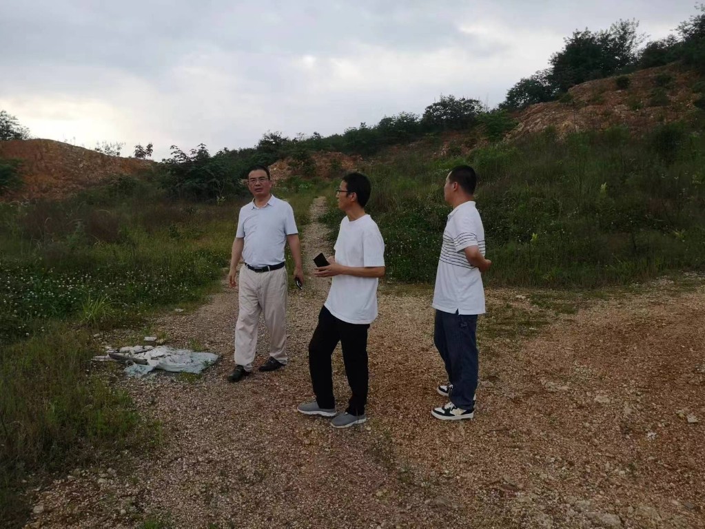 石峰区自然资源局地质灾害汛中排查工作有序开展