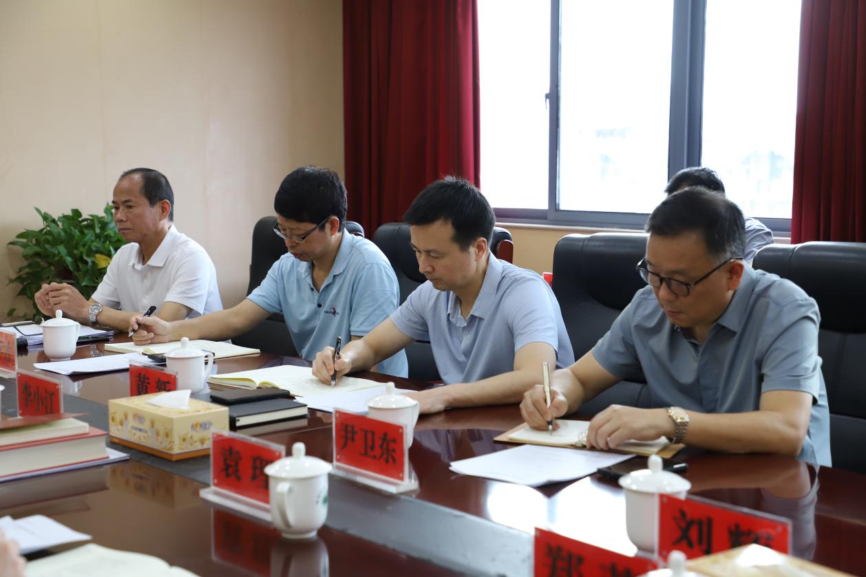市生态环境局召开第六次理论学习中心组学习