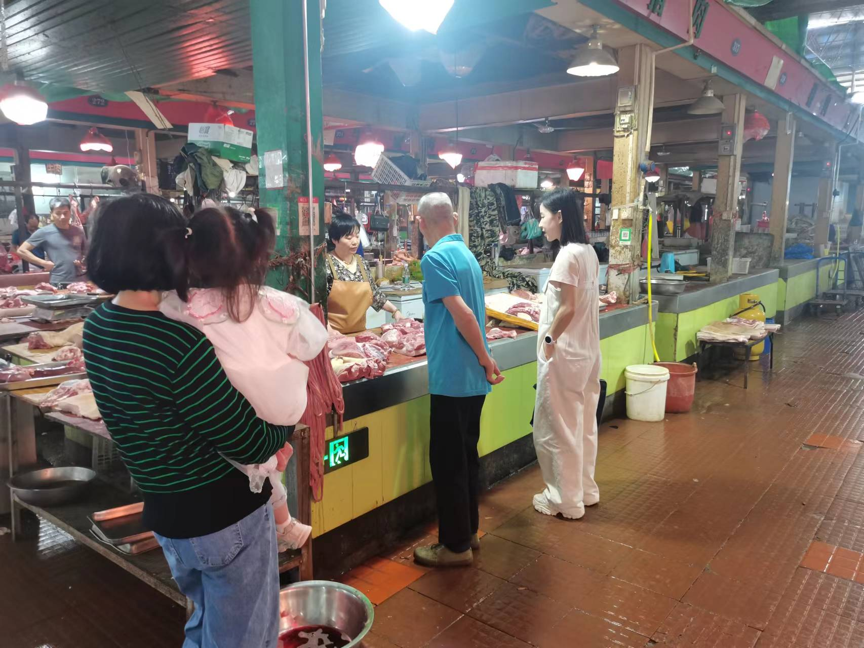 攸县发改局开展端午节前市场价格巡查