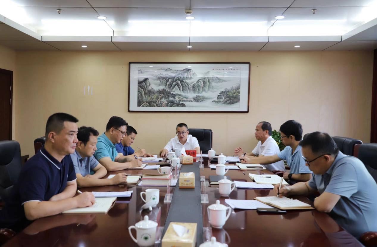 市生态环境局召开第六次理论学习中心组学习