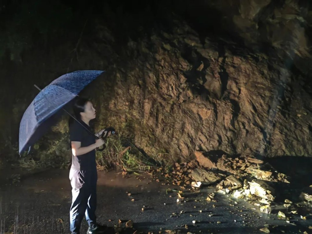 龙潭镇：以“雨”为令，闻“汛”而动——筑牢防汛抗灾的坚实屏障