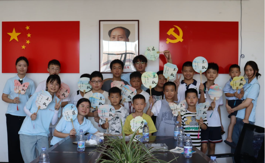 寻访红色基因 传承左权精神——湖南工业大学“三下乡”队伍在左权镇调研实践