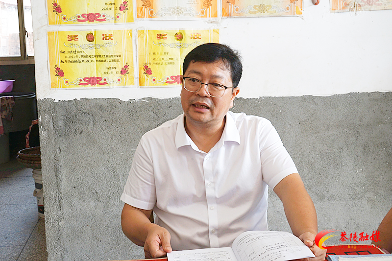 杨红兵到马江镇看望慰问乡村振兴“双结双促”对象