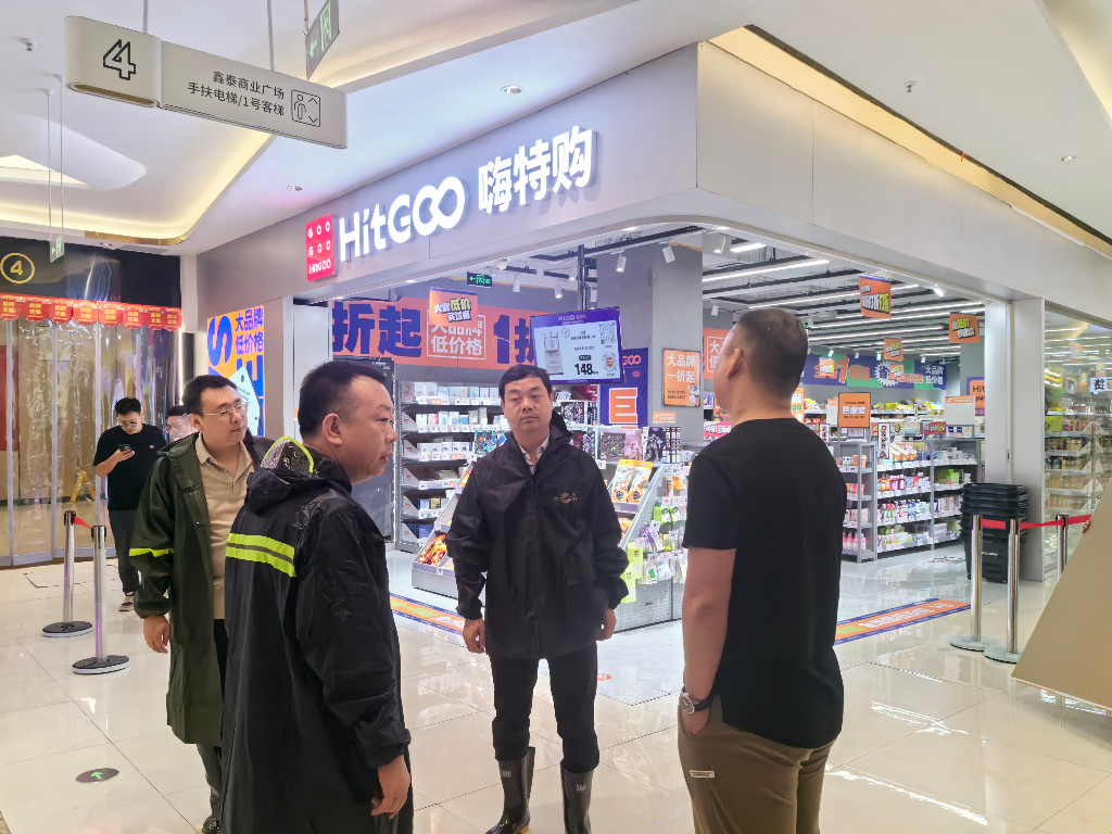 一把手走流程 把服务送到企业“心坎上”