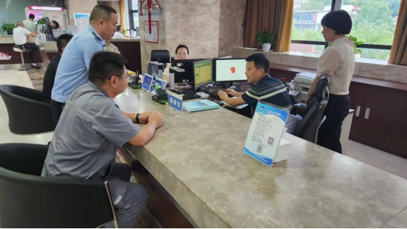 生态环境荷塘分局服务经济高质量发展，  践行"一把手走流程"工作情况