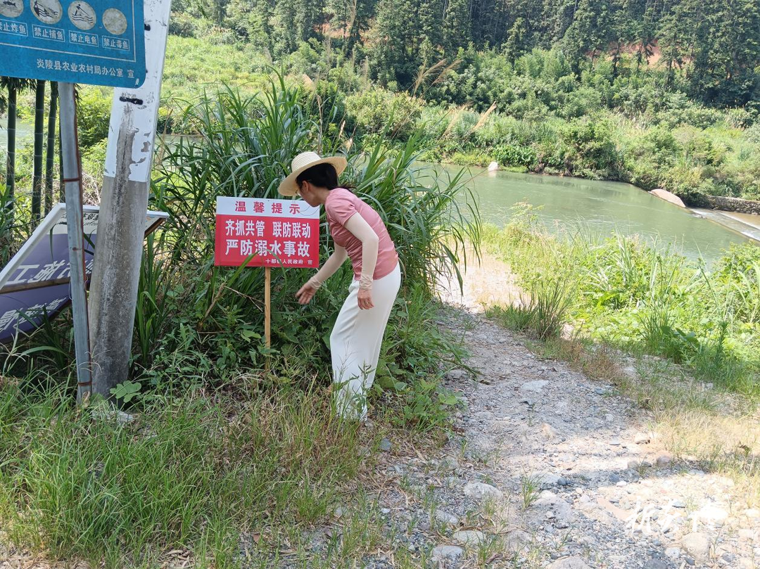 十都镇：做好筑牢防溺水安全防线