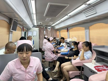 “以血为媒，以爱为桥”——龙船镇组织开展无偿献血活动