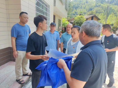 株洲市动物疫病预防控制中心在职党支部赴炎陵开展主题党日活动