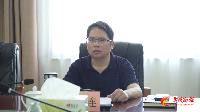 邓元连到园区调研