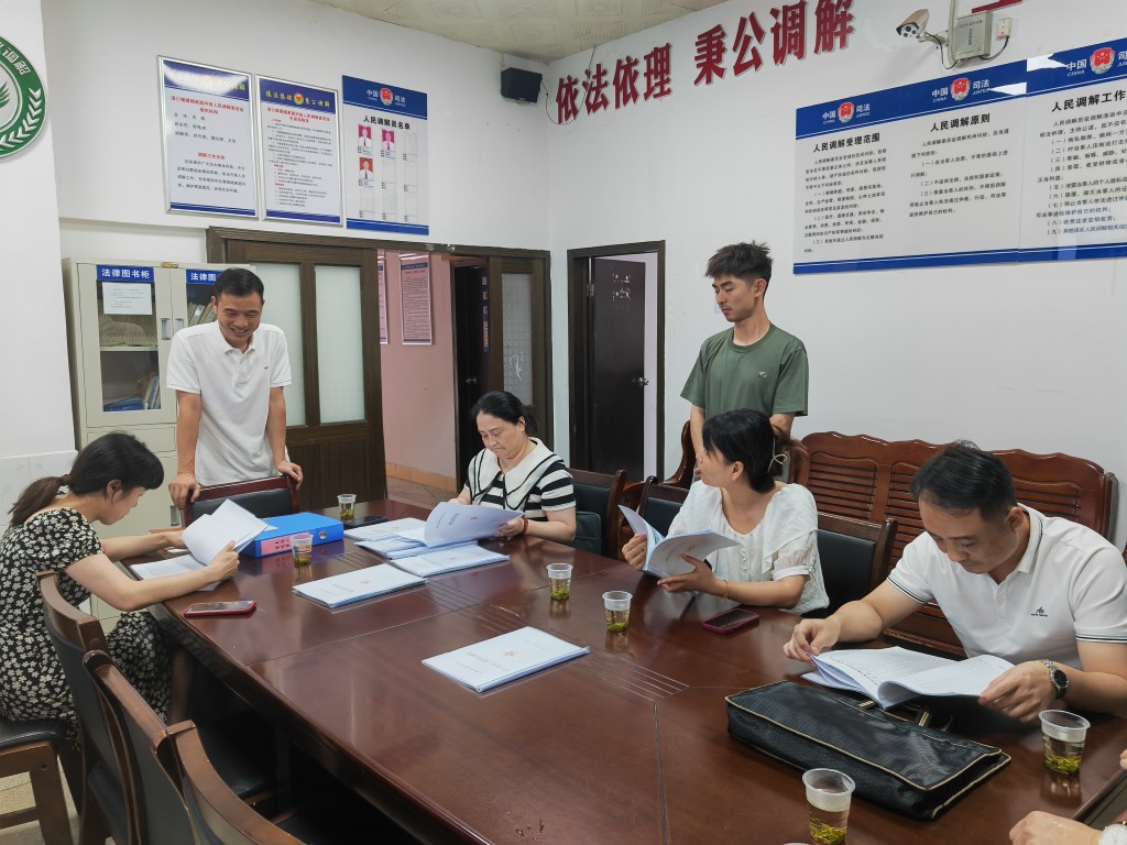 省退役军人服务中心来株调研基层站点建设