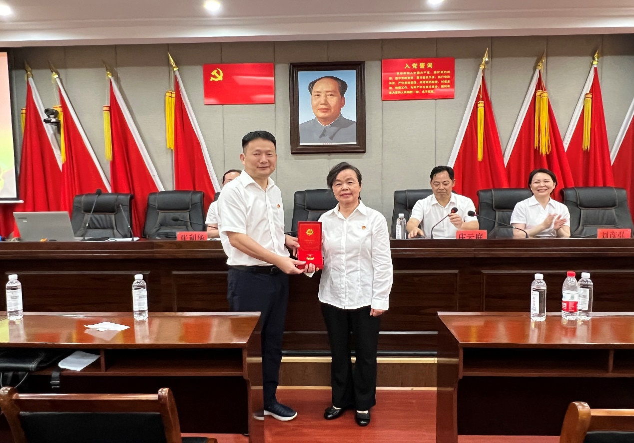株洲统计人韶山寻根铸魂,共庆建党百年辉煌 ——记株洲市统计局“七一”主题党日活动