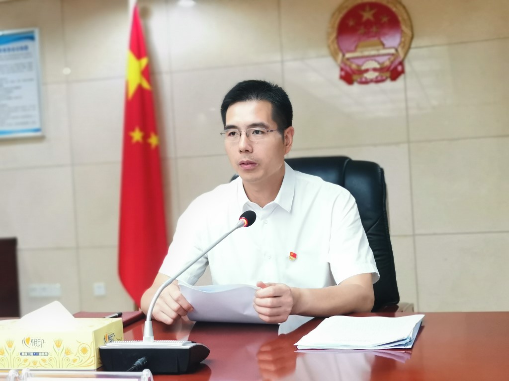 攸县人民政府党组举行2024年理论学习中心组第六次集中学习