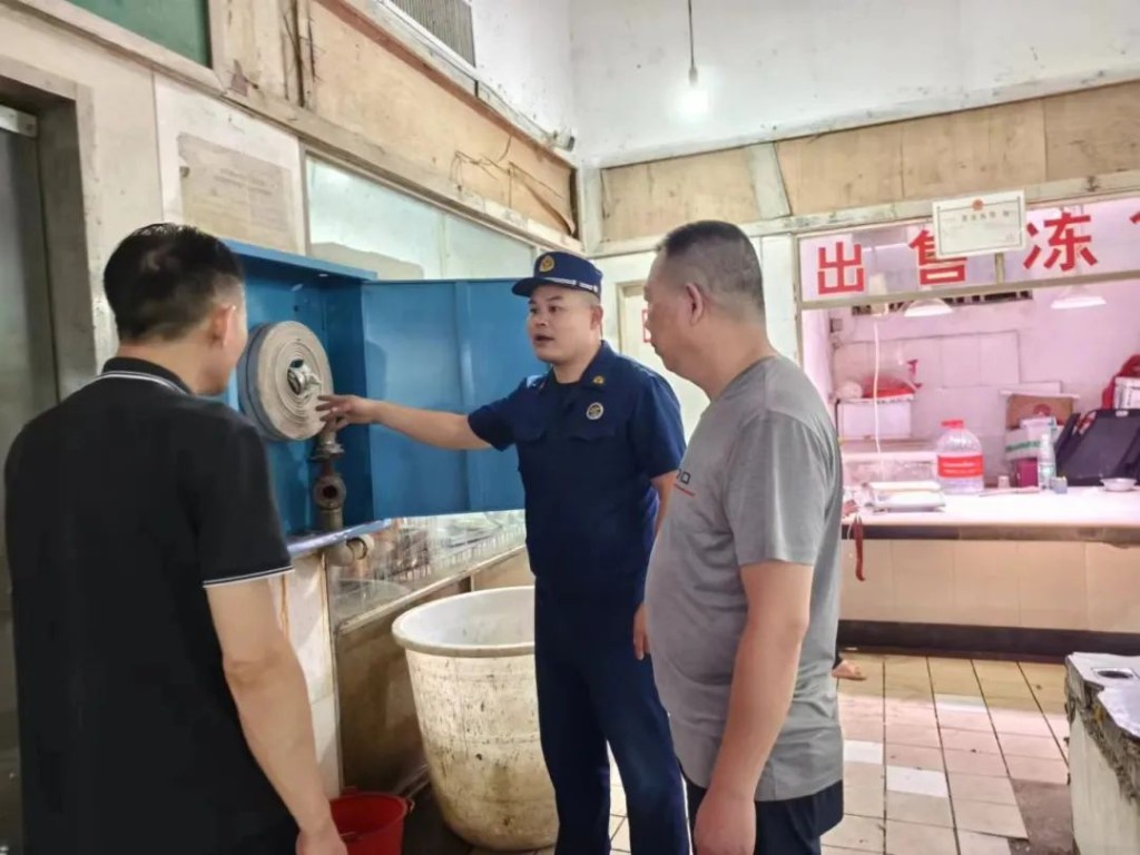 荷塘区：多部门联动规范农贸市场经营秩序