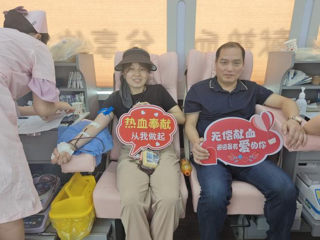 炎夏炽热，爱如血浓——龙潭镇人民政府组织开展无偿献血活动