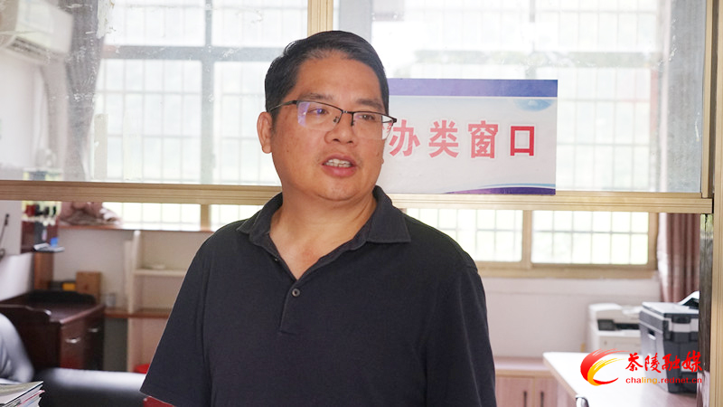 邓元连督导乡村振兴工作