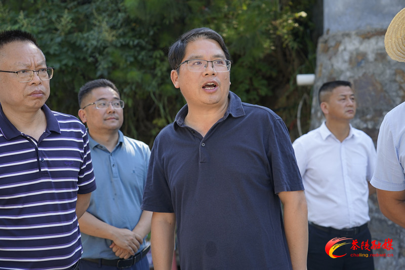 邓元连深入湖口镇调研灾后恢复工作