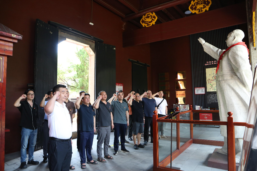 忆初心、强党性、担使命 株洲市交通运输综合服务中心赴醴陵开展党性教育活动