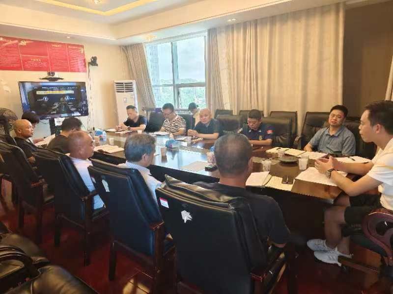 石峰区召开违规电气焊、热切割作业和违规施工专项整治工作部署会