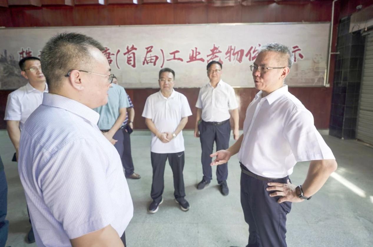 曹慧泉调研督导生态环保工作