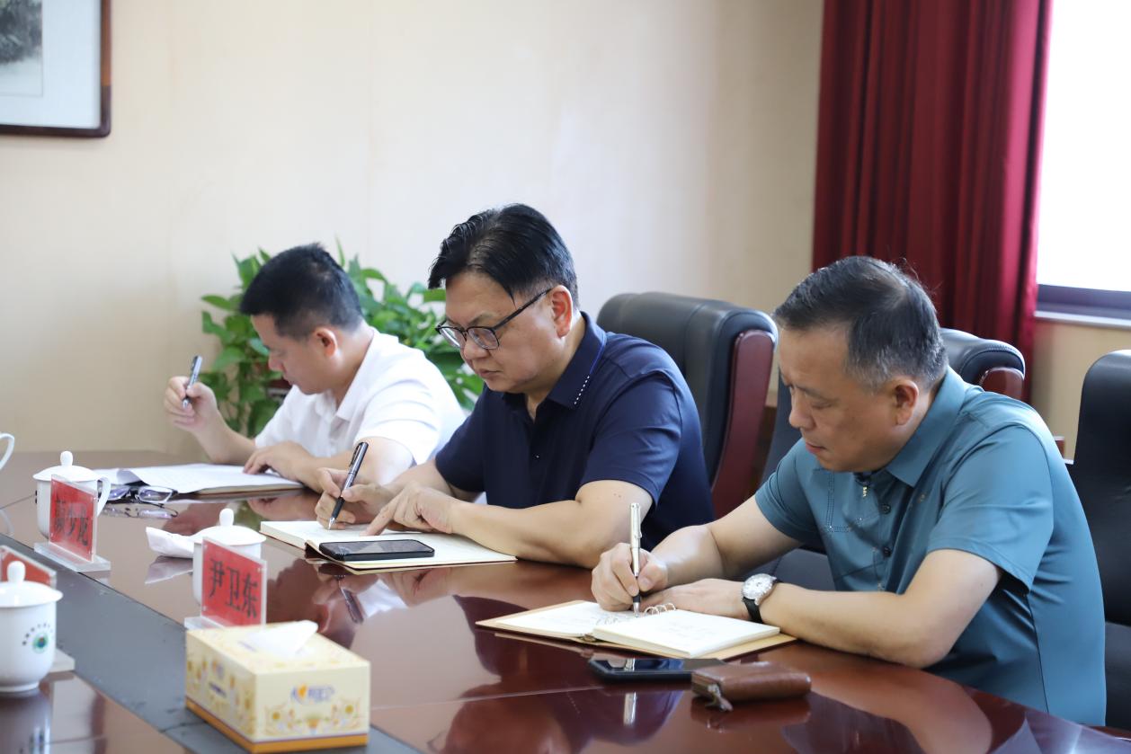 市生态环境局召开第八次理论学习中心组学习