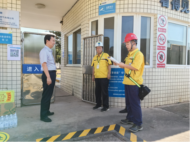 刘飞勇副市长带队开展住建领域安全生产督查