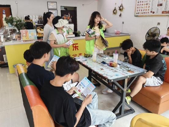 酷暑中,青春在闪耀——沩山镇学生志愿者暑期禁毒宣传活动
