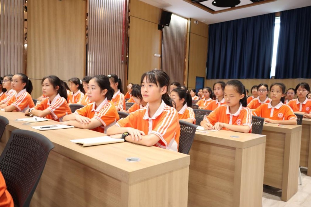 株洲：老兵宣讲铸军魂，同心共筑强军梦