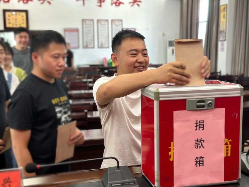 【爱心汇聚 共筑希望】南洲镇开展“情暖渌口 同心救灾”慈善募捐活动