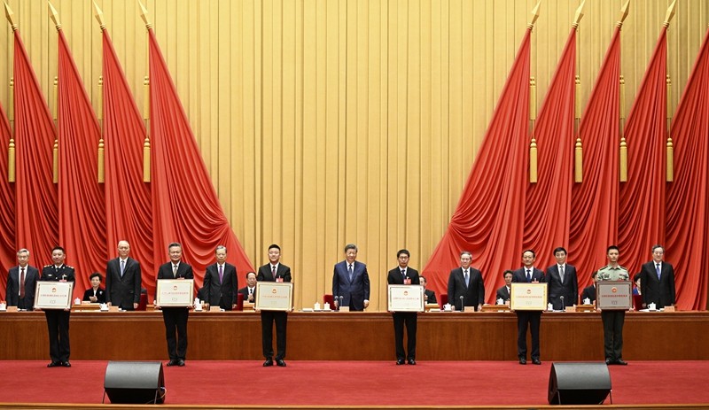 习近平在全国民族团结进步表彰大会上发表重要讲话强调：推进中华民族共同体建设 巩固发展中华民族大团结