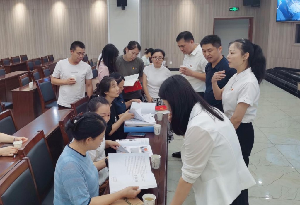 互学互鉴促提升 携手共进强党建——市退役军人事务局所属党组织开展党建学习交流活动