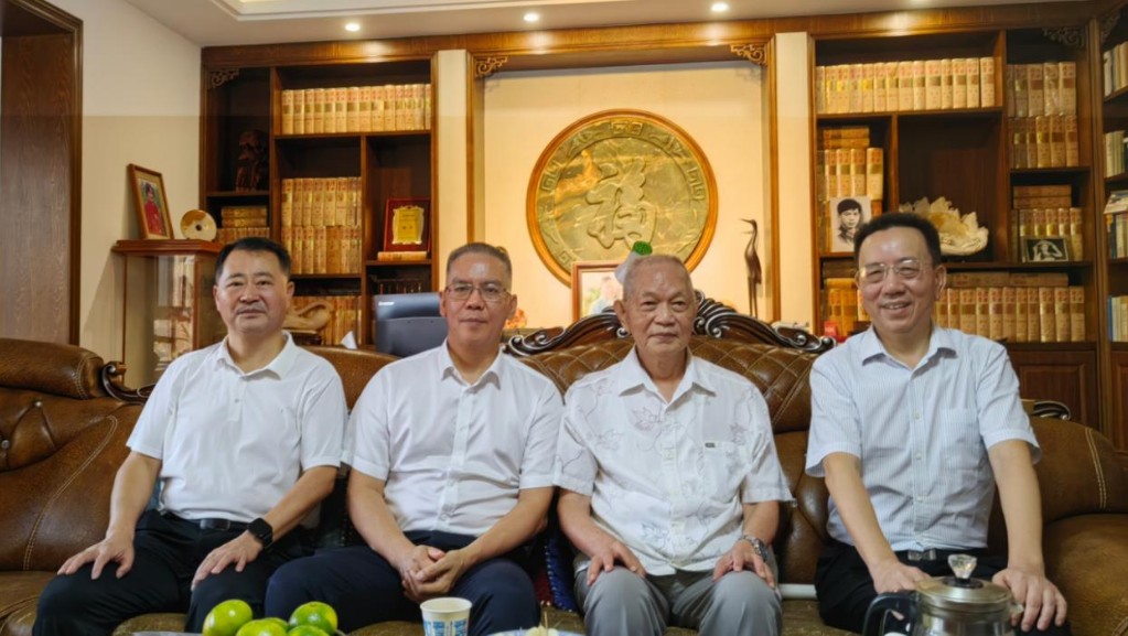 曹慧泉走访慰问抗美援朝老兵