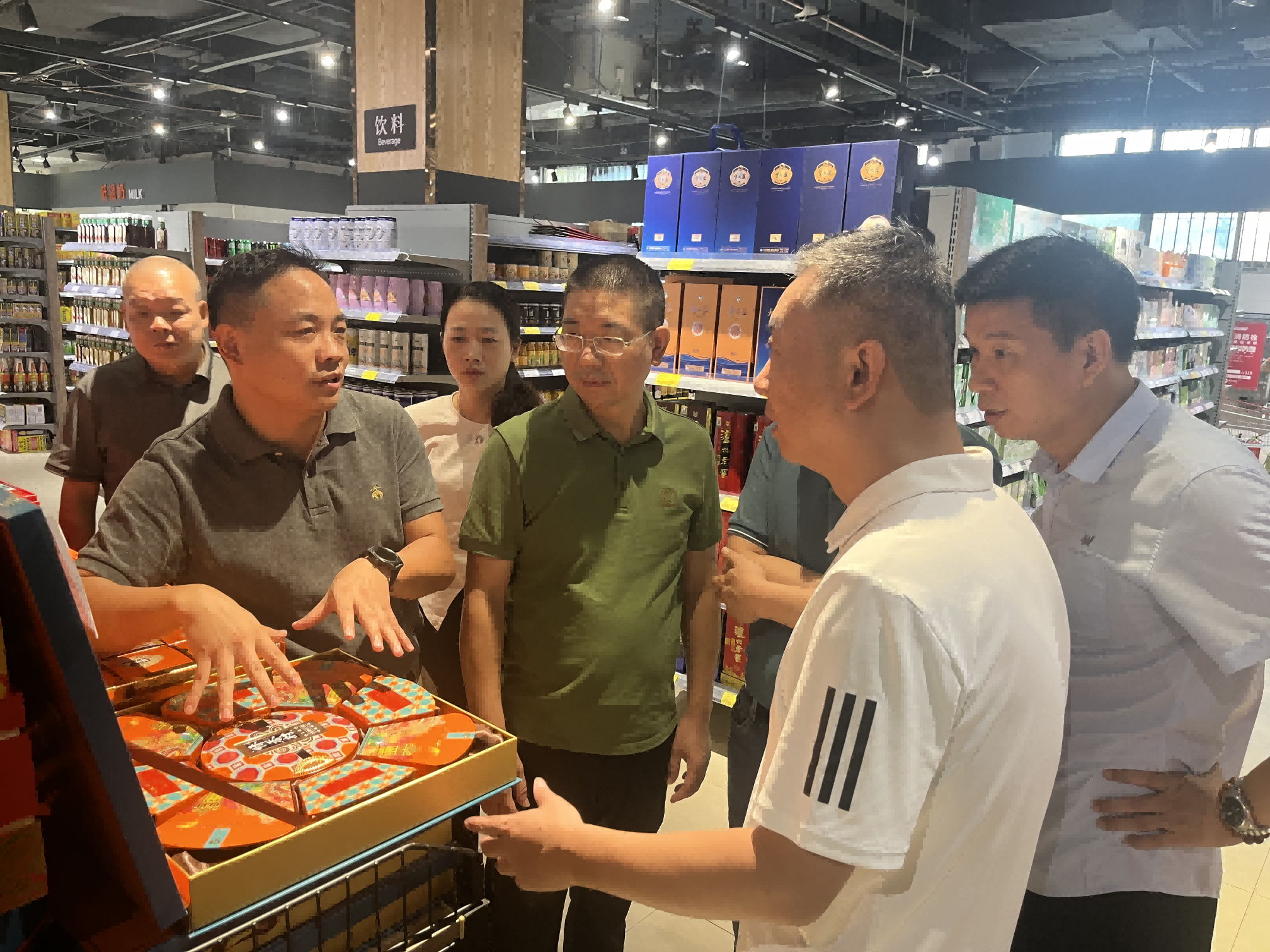 株洲市发改委联合多部门开展塑料污染治理、商品过度包装及食品价格巡查
