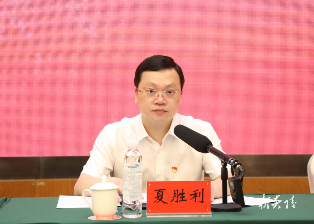 县委十三届七次全体会议召开 尹朝晖夏胜利出席
