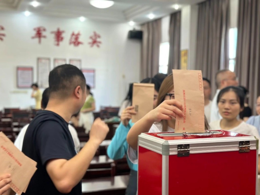 【爱心汇聚 共筑希望】南洲镇开展“情暖渌口 同心救灾”慈善募捐活动